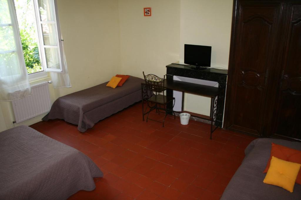 Auberge Du Chateau Margon  Rum bild